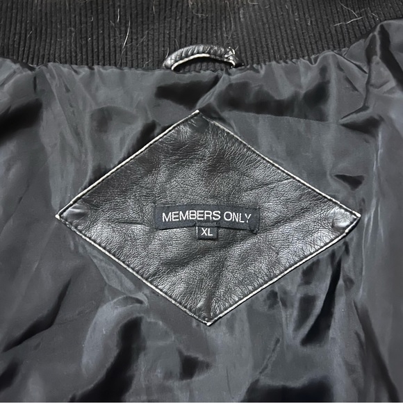EUC Vintage Black Faux Leather Members Only Bomber Jacket Size XL - Picture 3 of 6